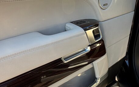 Land Rover Range Rover IV рестайлинг, 2015 год, 3 599 000 рублей, 9 фотография