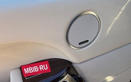 Land Rover Range Rover IV рестайлинг, 2015 год, 3 599 000 рублей, 10 фотография