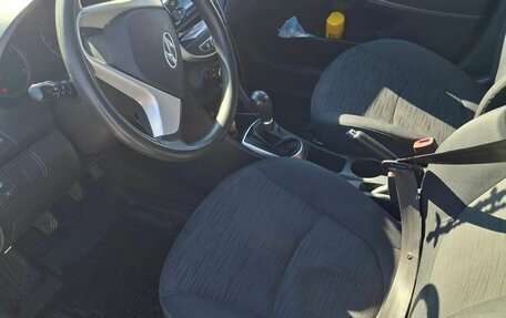 Hyundai Solaris II рестайлинг, 2016 год, 710 000 рублей, 25 фотография