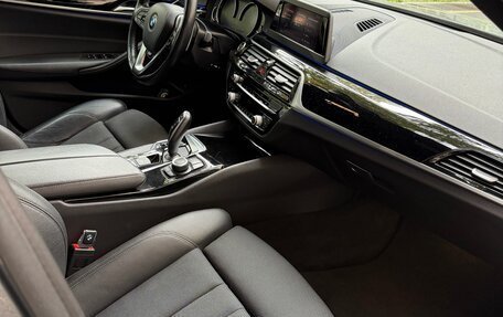 BMW 5 серия, 2018 год, 3 500 000 рублей, 11 фотография