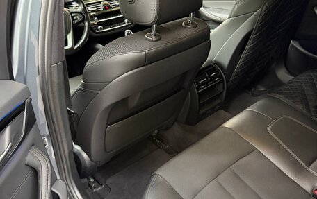 BMW 5 серия, 2018 год, 3 500 000 рублей, 13 фотография