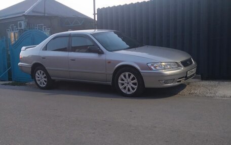 Toyota Camry, 2001 год, 385 000 рублей, 8 фотография