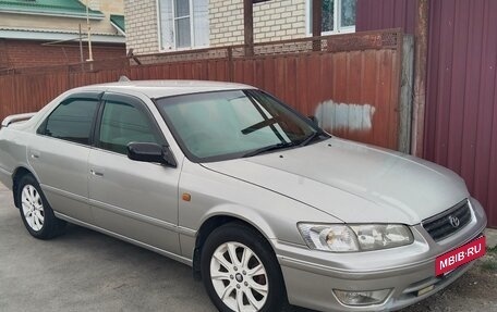 Toyota Camry, 2001 год, 385 000 рублей, 3 фотография