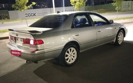 Toyota Camry, 2001 год, 385 000 рублей, 11 фотография