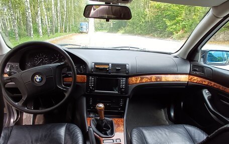 BMW 5 серия, 2001 год, 600 000 рублей, 11 фотография