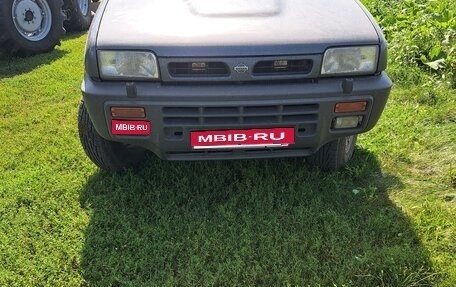 Nissan Terrano II рестайлинг, 1994 год, 950 000 рублей, 1 фотография