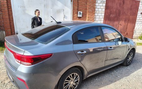 KIA Rio IV, 2017 год, 1 300 000 рублей, 9 фотография
