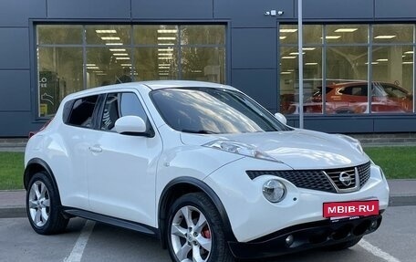Nissan Juke II, 2011 год, 790 000 рублей, 3 фотография