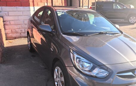 Hyundai Solaris II рестайлинг, 2012 год, 650 000 рублей, 2 фотография