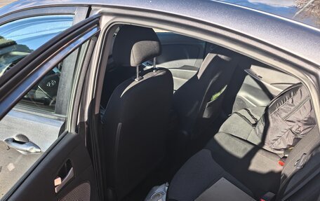 Hyundai Solaris II рестайлинг, 2012 год, 650 000 рублей, 9 фотография