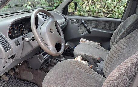 Nissan Terrano II рестайлинг, 1994 год, 950 000 рублей, 3 фотография