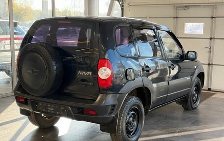 Chevrolet Niva I рестайлинг, 2011 год, 419 000 рублей, 6 фотография