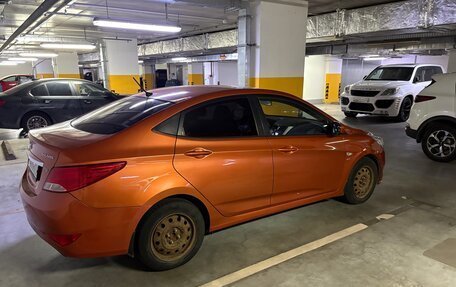 Hyundai Solaris II рестайлинг, 2015 год, 680 000 рублей, 2 фотография