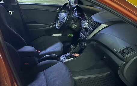 Hyundai Solaris II рестайлинг, 2015 год, 680 000 рублей, 3 фотография