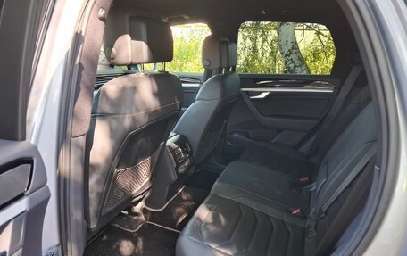 Volkswagen Touareg III, 2019 год, 4 850 000 рублей, 8 фотография