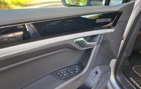 Volkswagen Touareg III, 2019 год, 4 850 000 рублей, 11 фотография