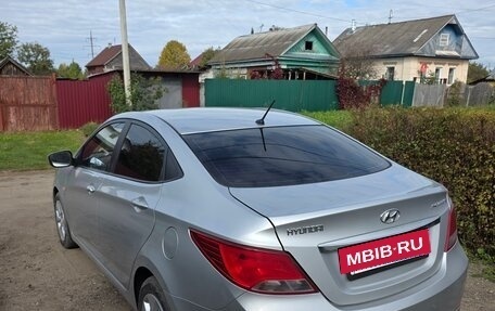 Hyundai Solaris II рестайлинг, 2015 год, 750 000 рублей, 4 фотография