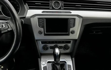 Volkswagen Passat B8 рестайлинг, 2015 год, 1 500 000 рублей, 4 фотография