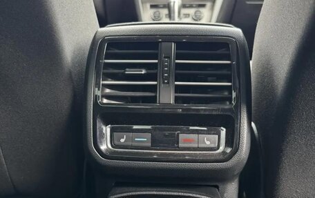 Volkswagen Passat B8 рестайлинг, 2015 год, 1 500 000 рублей, 7 фотография