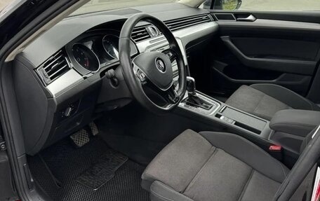 Volkswagen Passat B8 рестайлинг, 2015 год, 1 500 000 рублей, 17 фотография