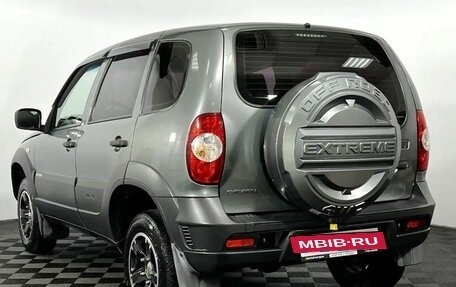 Chevrolet Niva I рестайлинг, 2018 год, 885 000 рублей, 8 фотография