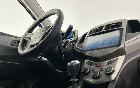 Chevrolet Aveo III, 2013 год, 600 000 рублей, 24 фотография