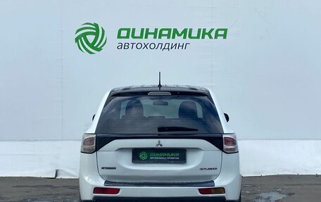 Mitsubishi Outlander III рестайлинг 3, 2012 год, 750 000 рублей, 6 фотография