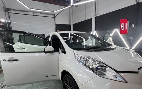 Nissan Leaf I, 2013 год, 1 400 000 рублей, 22 фотография