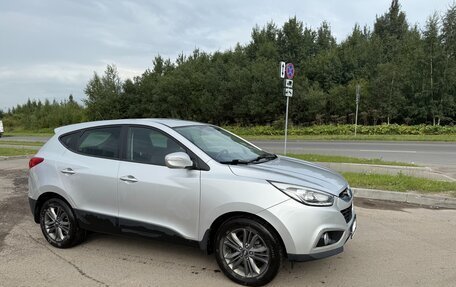 Hyundai ix35 I рестайлинг, 2015 год, 1 295 000 рублей, 2 фотография