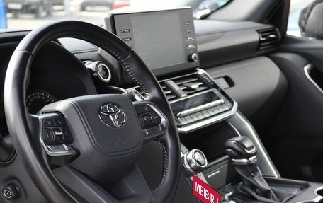 Toyota Land Cruiser, 2026 год, 15 800 000 рублей, 16 фотография