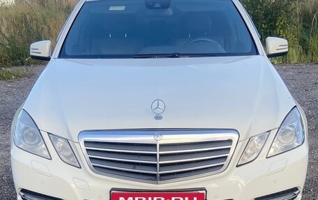 Mercedes-Benz E-Класс, 2011 год, 1 500 000 рублей, 1 фотография