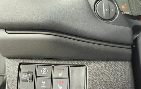 Honda Vezel, 2023 год, 1 360 000 рублей, 14 фотография