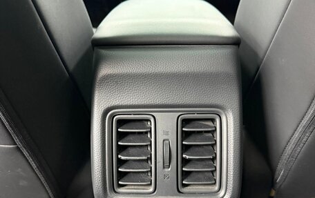 Honda Vezel, 2023 год, 1 360 000 рублей, 16 фотография