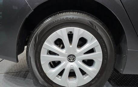 Toyota Prius IV XW50, 2019 год, 2 100 000 рублей, 27 фотография