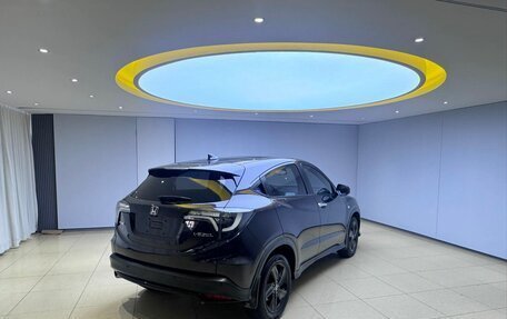 Honda Vezel, 2022 год, 1 280 000 рублей, 7 фотография