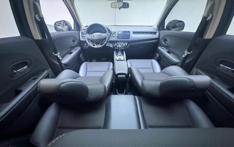 Honda Vezel, 2022 год, 1 280 000 рублей, 8 фотография