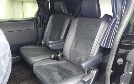 Toyota Voxy III, 2021 год, 1 530 000 рублей, 17 фотография