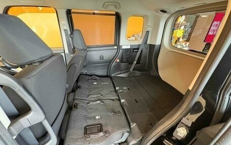 Toyota Roomy I, 2023 год, 750 000 рублей, 12 фотография