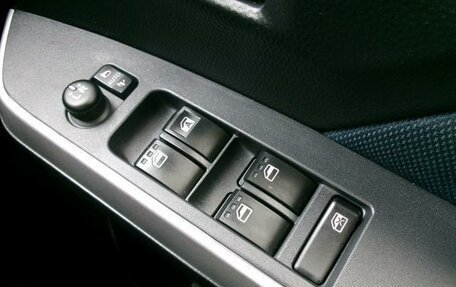 Toyota Roomy I, 2023 год, 750 000 рублей, 21 фотография