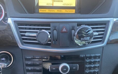 Mercedes-Benz E-Класс, 2011 год, 1 500 000 рублей, 11 фотография