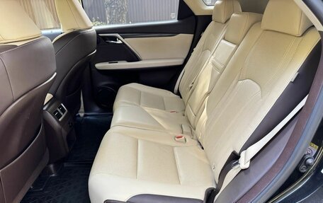 Lexus RX IV рестайлинг, 2017 год, 3 600 000 рублей, 7 фотография