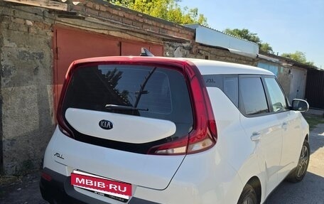 KIA Soul III, 2020 год, 1 960 000 рублей, 6 фотография