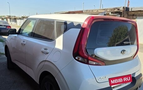 KIA Soul III, 2020 год, 1 960 000 рублей, 9 фотография