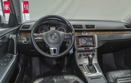 Volkswagen Passat B7, 2011 год, 1 090 000 рублей, 6 фотография