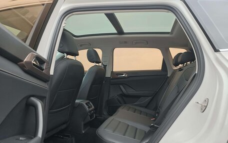 Volkswagen Tharu, 2023 год, 1 500 000 рублей, 18 фотография
