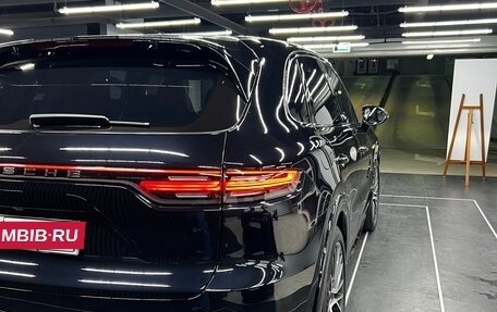 Porsche Cayenne III, 2021 год, 10 700 000 рублей, 2 фотография