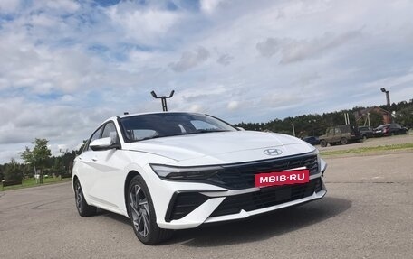 Hyundai Elantra, 2025 год, 2 290 000 рублей, 10 фотография