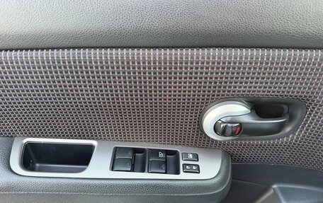 Nissan Tiida, 2011 год, 700 000 рублей, 11 фотография