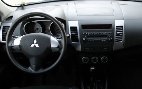 Mitsubishi Outlander III рестайлинг 3, 2008 год, 899 000 рублей, 10 фотография