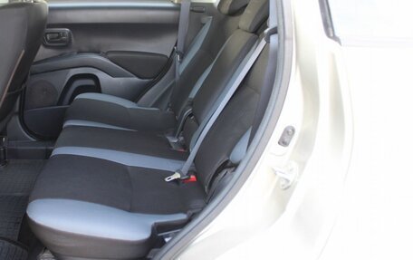 Mitsubishi Outlander III рестайлинг 3, 2008 год, 899 000 рублей, 16 фотография